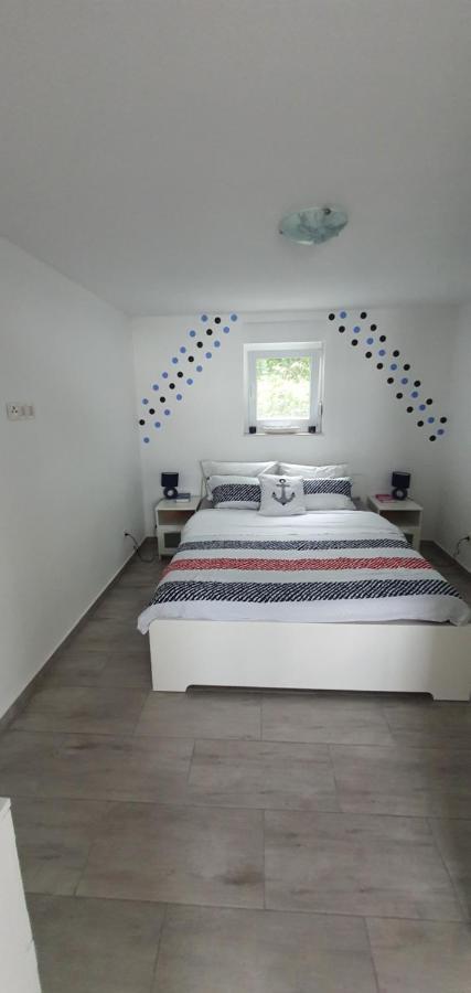 Sound Of The Sea Apartment Vrsi Exterior photo